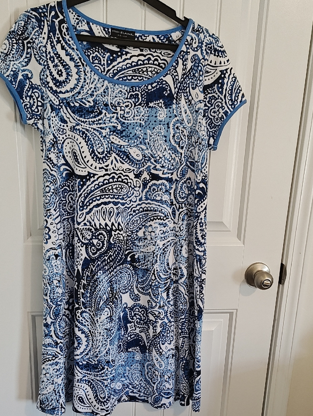 Miss Elaine Blue and White Paisley Short Sleeve Midi Dress